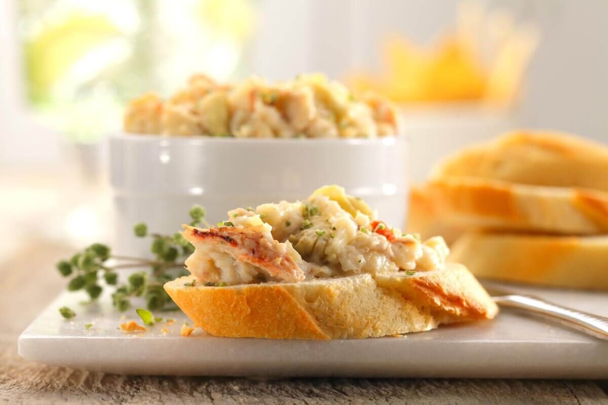 Crab & Artichoke Dip on Bread